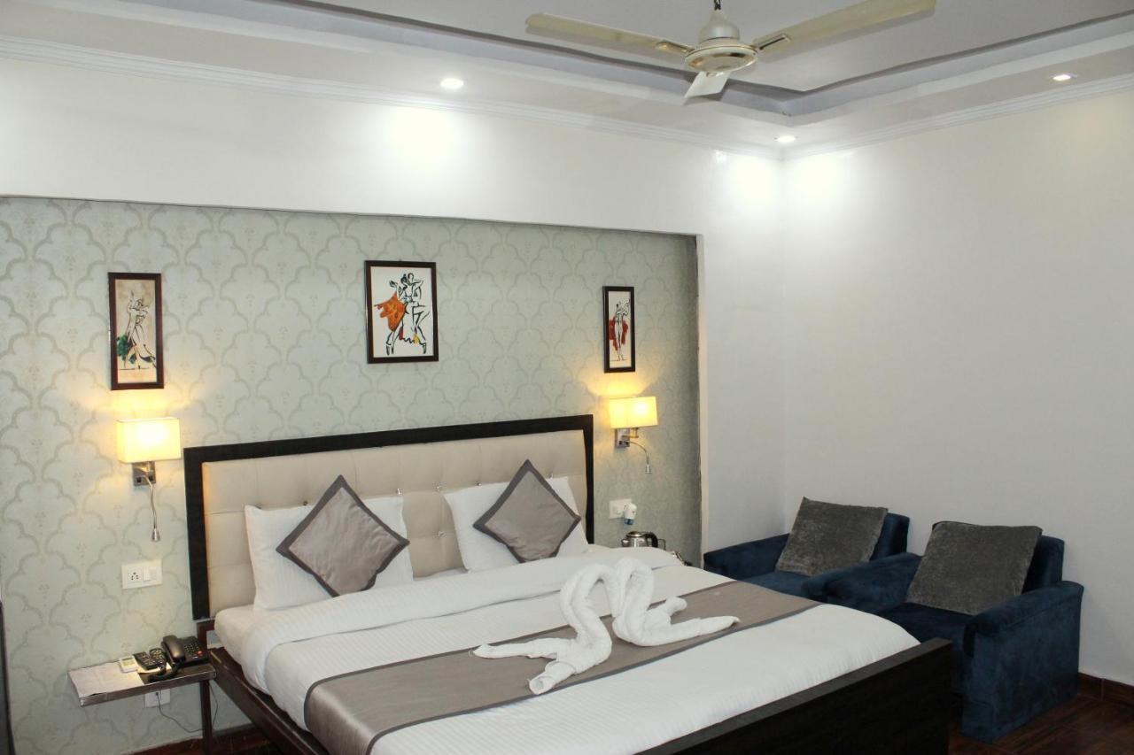 Krishna Residency - A Boutique Hotel Bareilly Exterior photo